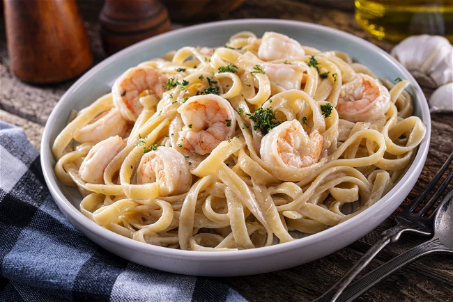 Karidesli Biberli Tagliatelle